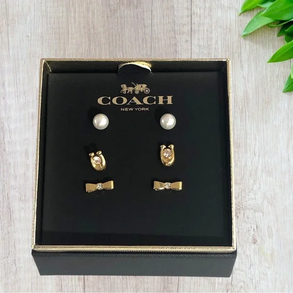 Coach Bow Earring 3 Pc Set Matching Goldtone Pearl Bow Box Set - Picture 8 of 13